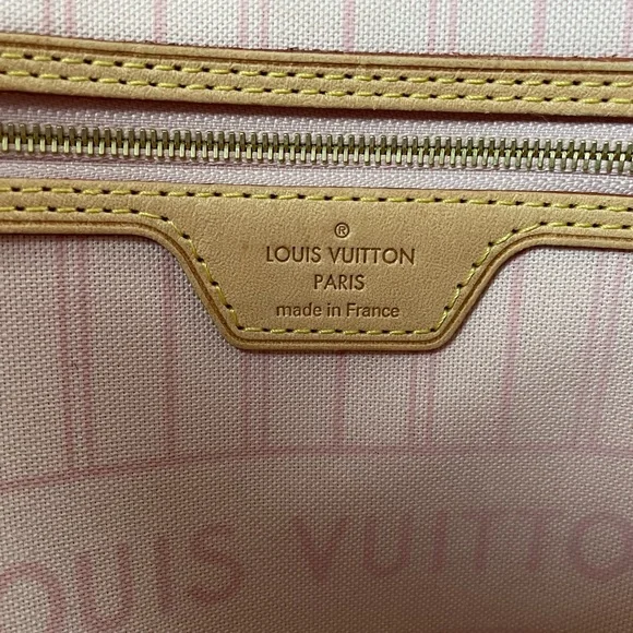 ❤️SOLD❤️ Louis Vuitton Neverfull MM in Damier Azur - Picture 10 of 10